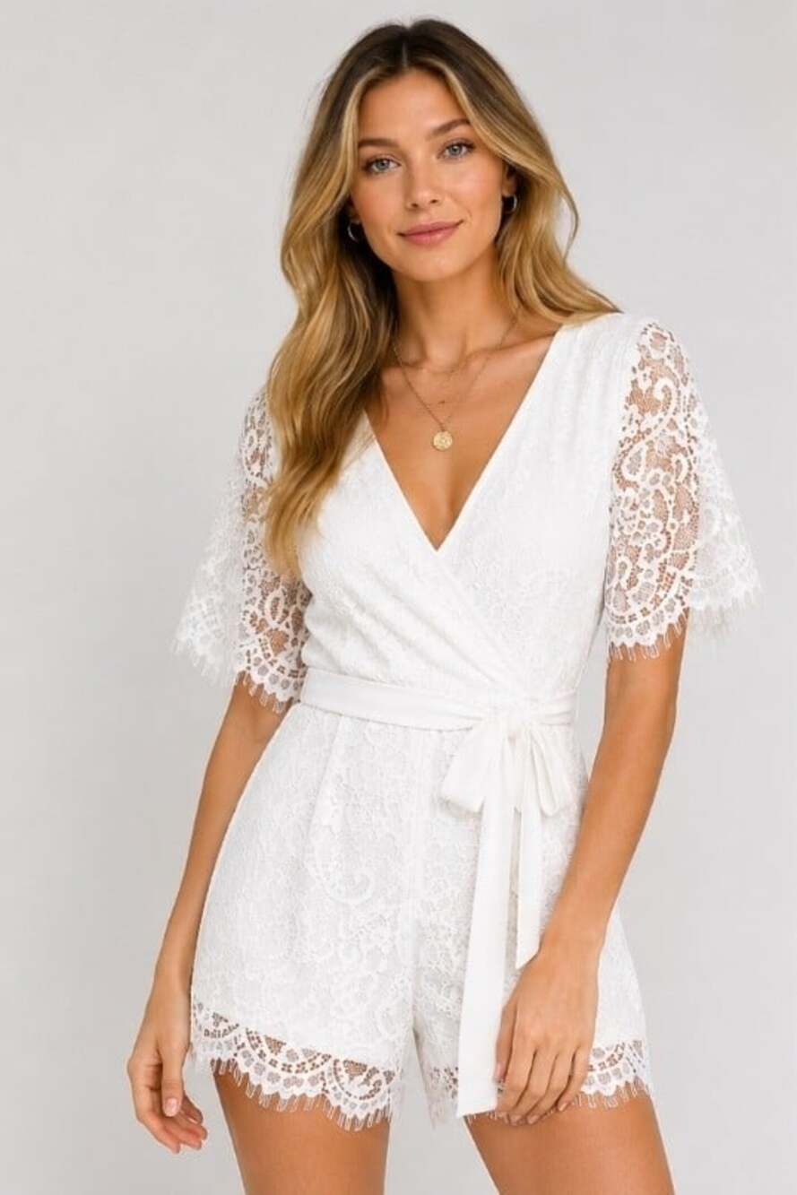 Trixxi cream ivory eyelash lace kimono shorty romper deep v-neck Large New T90
